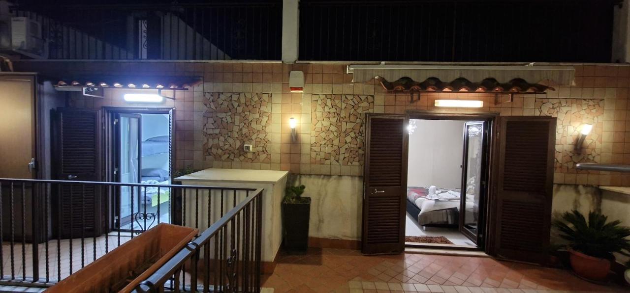 Fashion House Napoli Apartment Екстериор снимка